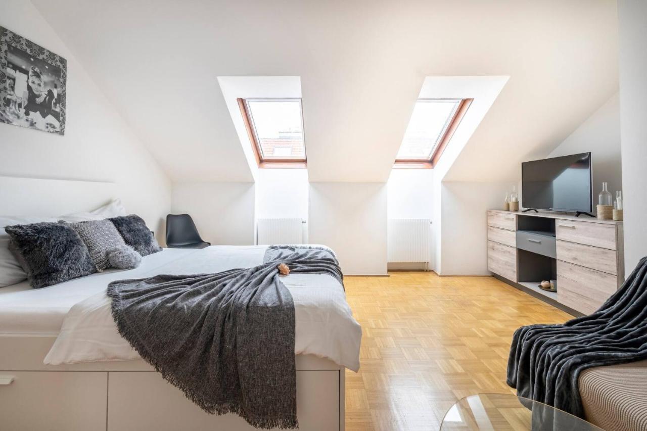 Yeshello Station Appartement