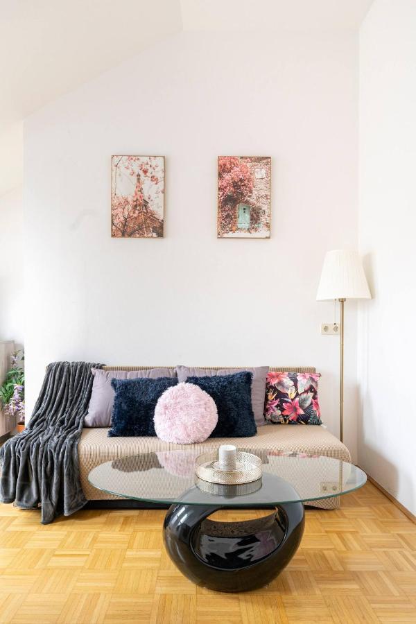 Yeshello Station Apartment Wien