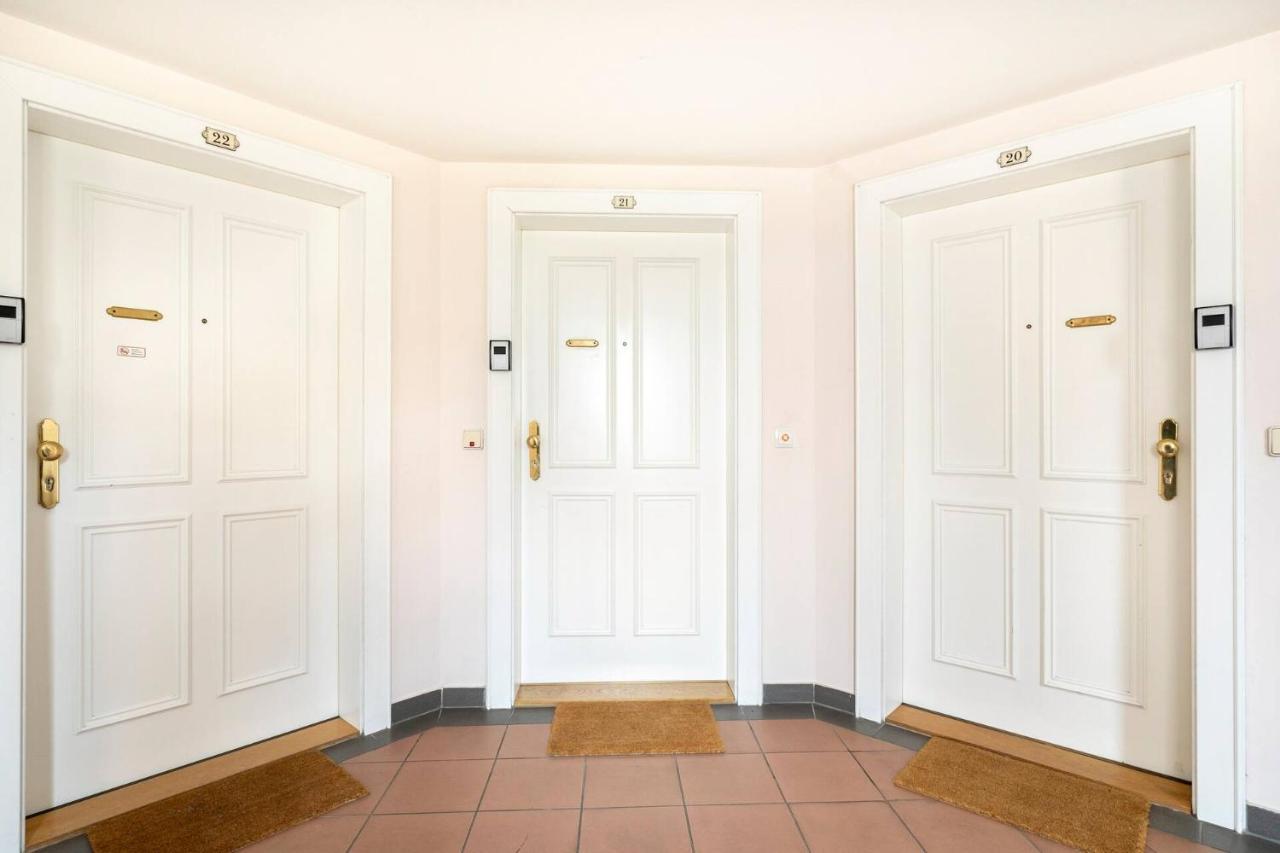 Yeshello Station Appartement *